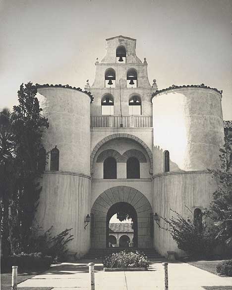 Figure 3.3 The portales of the administration building. Courtesy of San Diego State University Library, University Archives, Photograph Collection. 
